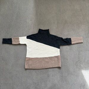 FRENCH CONNECTION wool sweater in asymmetrical neutrals - size S